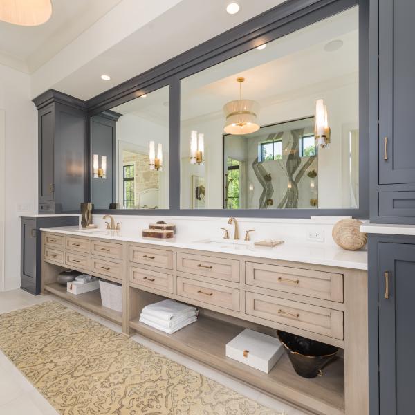 Master bathroom 